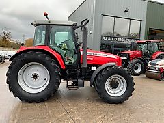 Massey Ferguson 6480 DYNA-6 Tractor (ST24945)