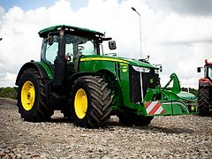 John Deere 8370R