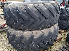 Case IH 650/65R38 und 540/65R28