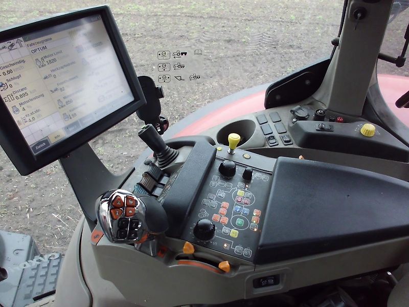 Case IH Optum