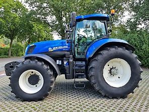 New Holland T7.220 PC New Holland T7.220 PC