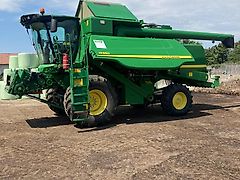 John Deere W650