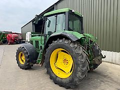 John Deere 6800