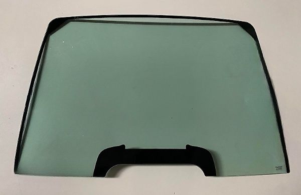 New Holland SZYBA PRZEDNIA CASE STAŁA 82030483