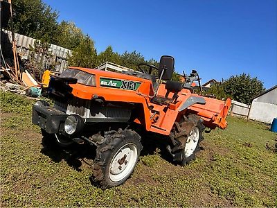 Kubota XB-1 Kompakttraktor