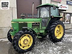 John Deere 3040