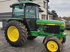 John Deere 2250
