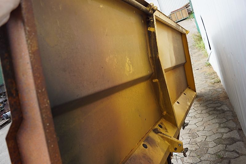 New Holland BB9090 (Spare part/Reservedel/Ersatzteil)