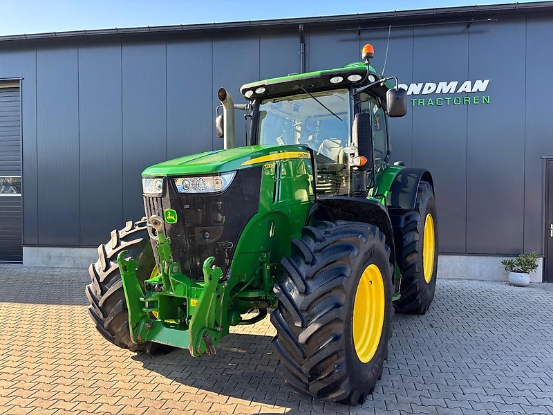 John Deere 7230R
