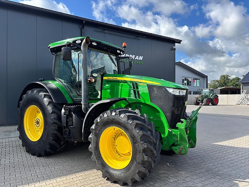 John Deere 7230R