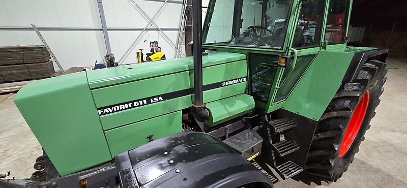 Fendt 611 LSA Turbomatik