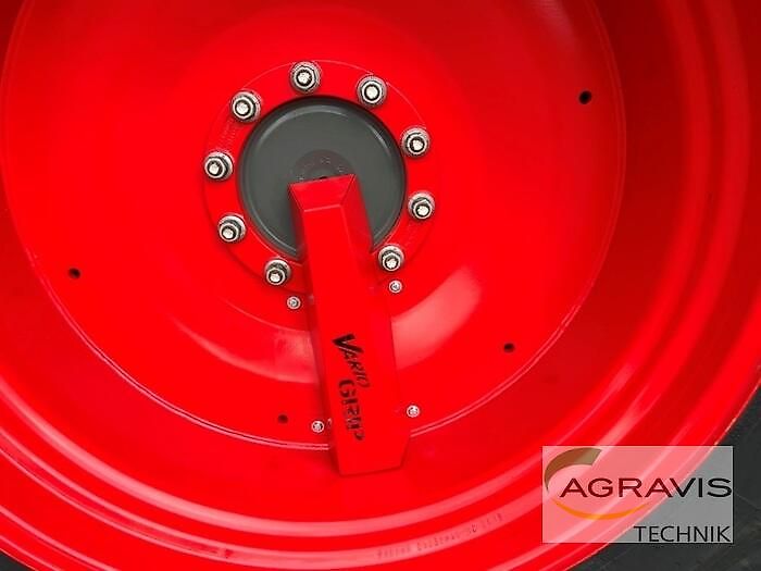 Fendt 828 VARIO S4 Profi Plus