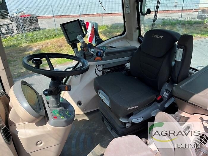 Fendt 828 VARIO S4 Profi Plus