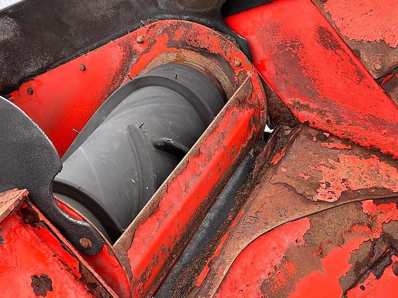 Kuhn SPV 12
