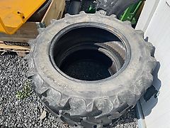 BKT BKT AS-Reifen 320/70 R 24 Agrimax RT 765 116D Radial TL