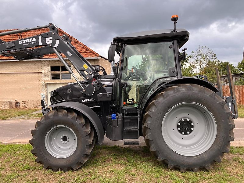Deutz-Fahr 6135 C TTV mit Stoll Frontlader
