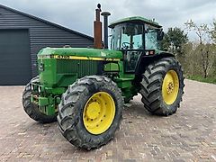 John Deere 4755