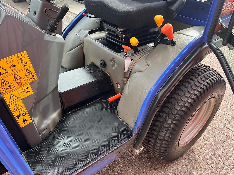 Iseki Iseki TM 3215 AHLK Traktor * Schlepper * Winterdienst