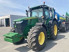 John Deere 7270R