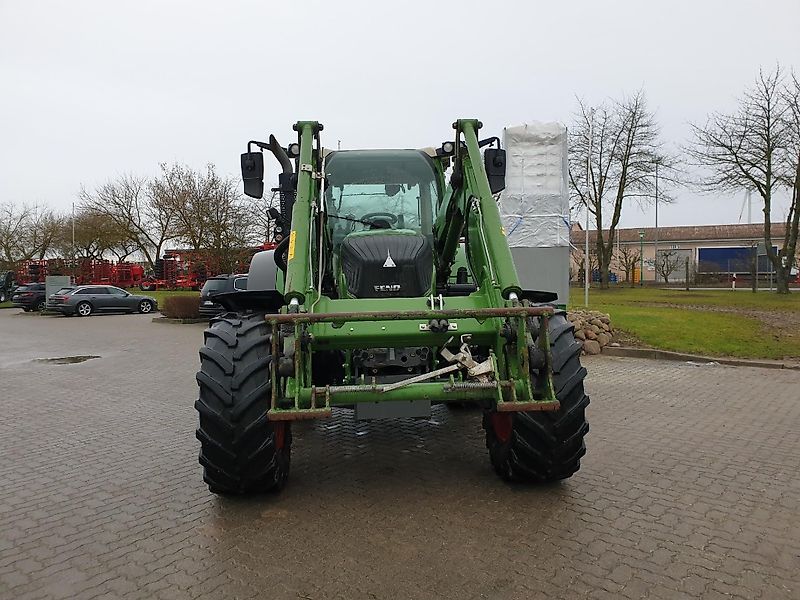 Fendt 720 Vario Power mit Frontlader