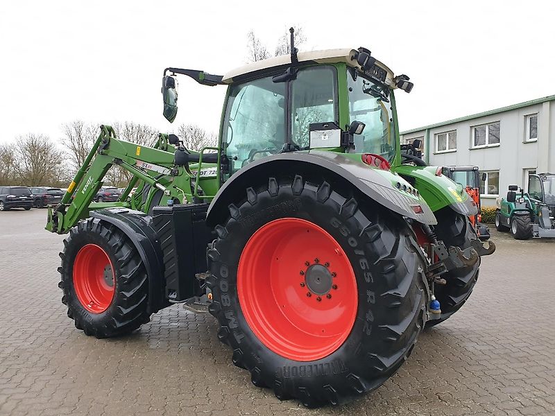 Fendt 720 Vario Power mit Frontlader