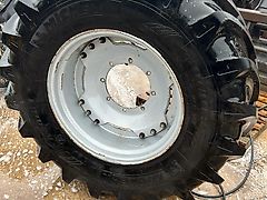 Michelin 600/60R28 Tyres + Case Rims