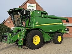 John Deere T660