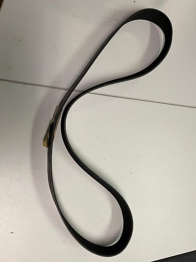 New Holland Rippenriemen 504049425