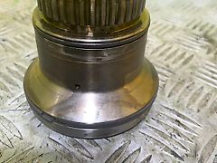 John Deere Shaft for Power Quad Gearbox (used) - John Deere 6M,6R,6000,6010,6020,6030