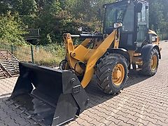 Caterpillar 908M Radlader
