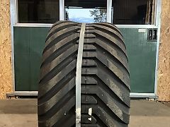 BKT Flotation 648 600/55-26.5 170 AB 16 PR
