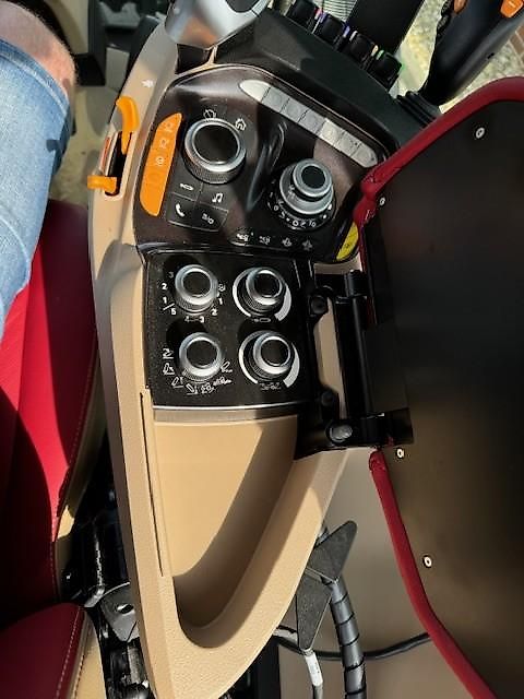 Case IH Optum 300 CVX DRIVE AFS neuwertig