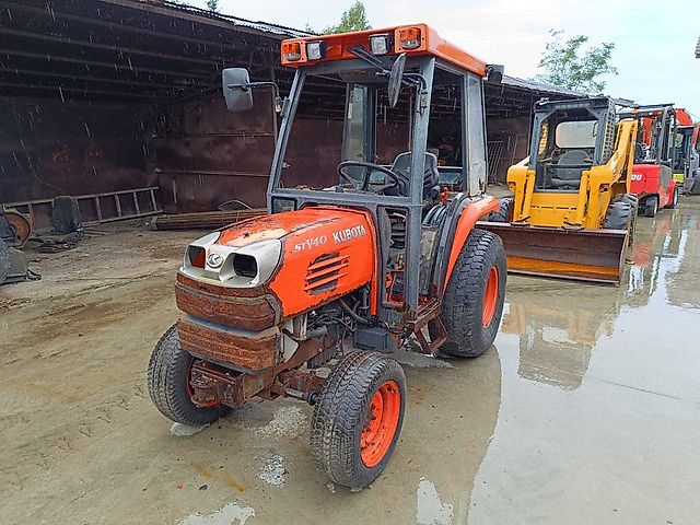 Kubota STV40