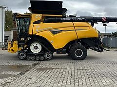 New Holland CR 9.90 Raupe