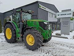 John Deere 6215R