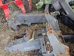 Fendt Teile von Fendt GT- 390 - Vorderachsholm- Drehgelenk