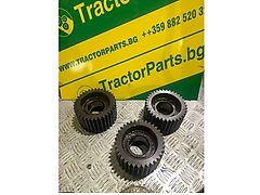 John Deere GEAR FOR REAR AXLE (used) - John Deere 6000,6010,6020,6M,6MC