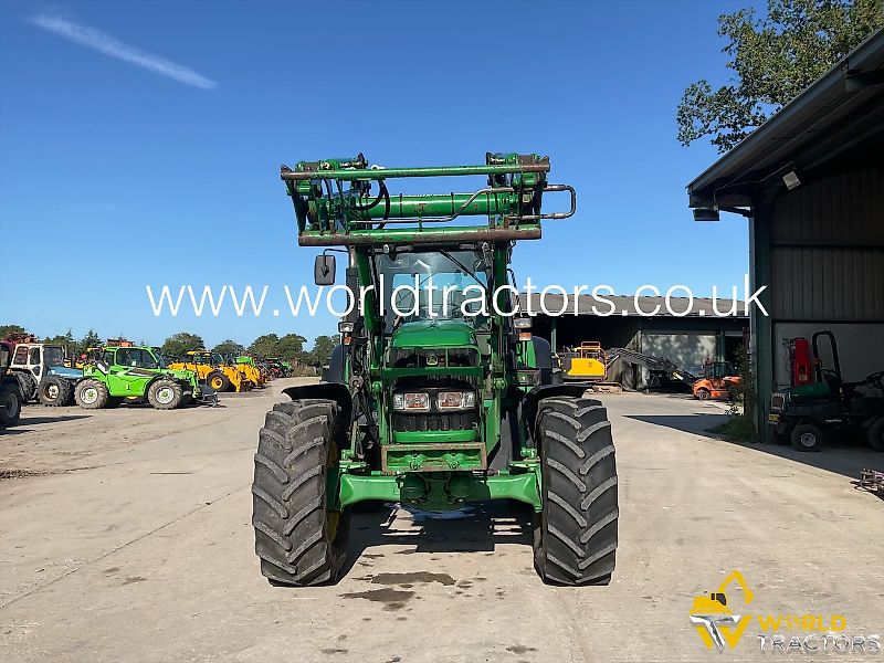 John Deere 6630