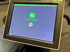 John Deere 4240 display with autotrac, extra: section control
