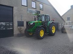 John Deere 6M230
