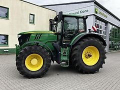 John Deere 6215R