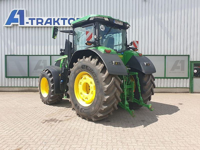 John Deere 7R 330 **MIETRÜCKLÄUFER**