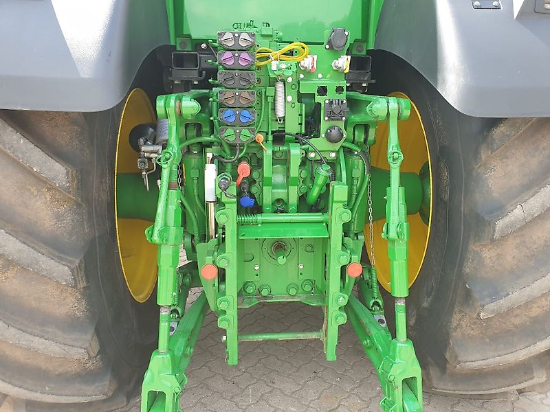 John Deere 7R 330 **MIETRÜCKLÄUFER**