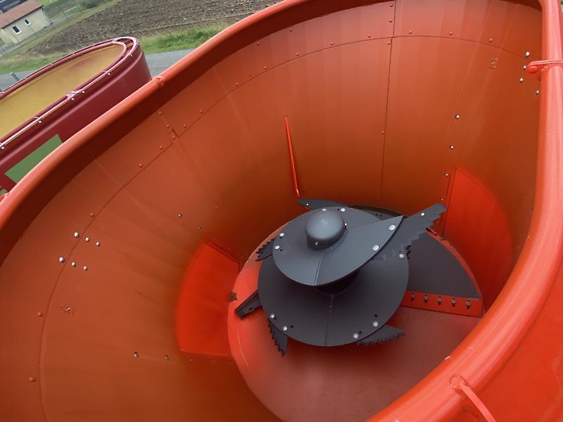 Kuhn 1070 Euromix