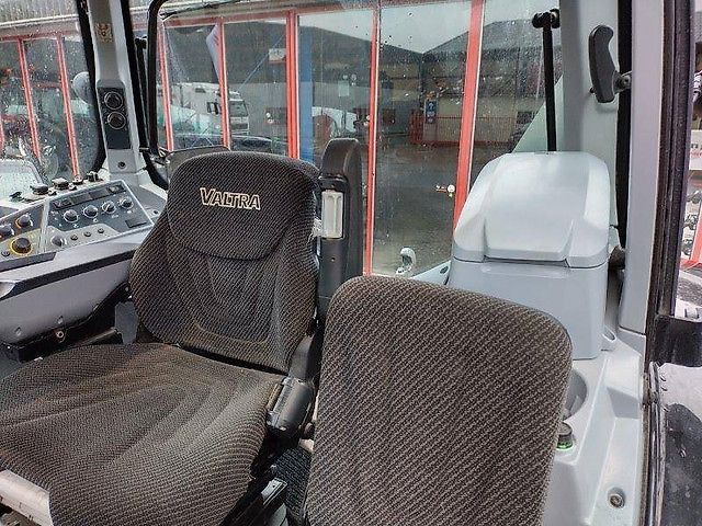 Valtra T 214 D