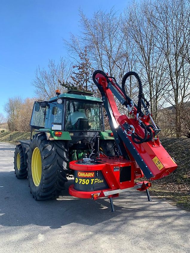 Omarv Auslegemulcher Böschungsmulcher Mulcher Schlegelmulcher