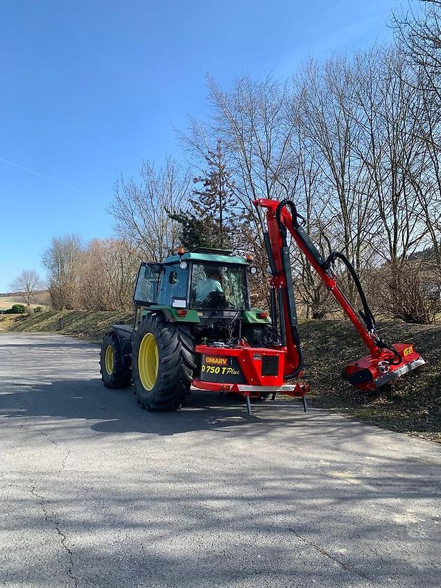 Omarv Auslegemulcher Böschungsmulcher Mulcher Schlegelmulcher
