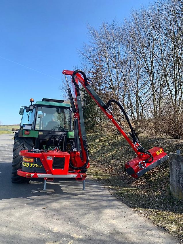 Omarv Auslegemulcher Böschungsmulcher Mulcher Schlegelmulcher