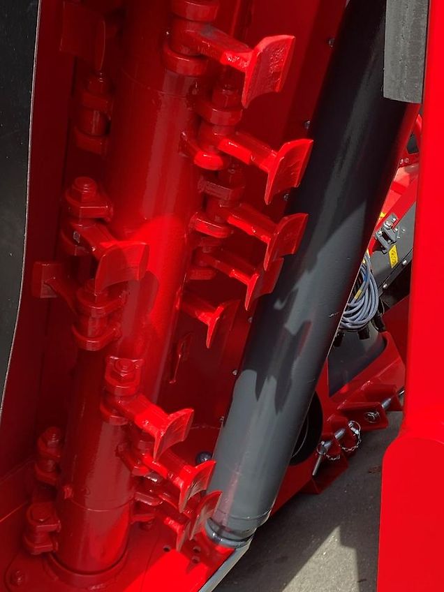 Omarv Auslegemulcher Böschungsmulcher Mulcher Schlegelmulcher