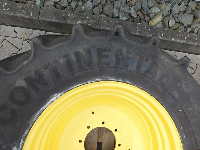 Continental 420/85R30